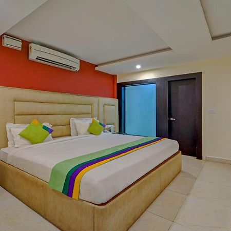 Treebo Elan Hotell Chennai Exteriör bild
