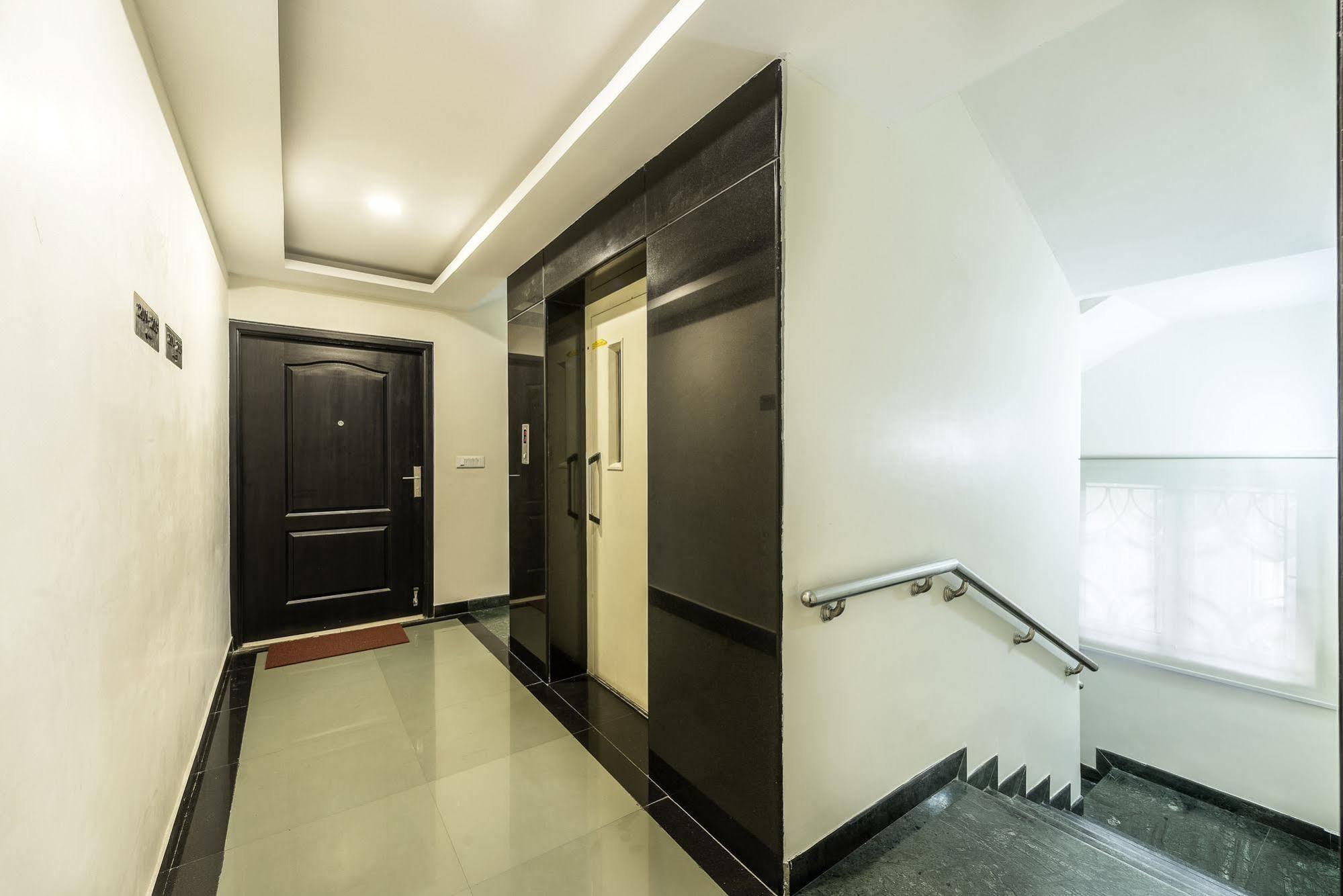 Treebo Elan Hotell Chennai Exteriör bild